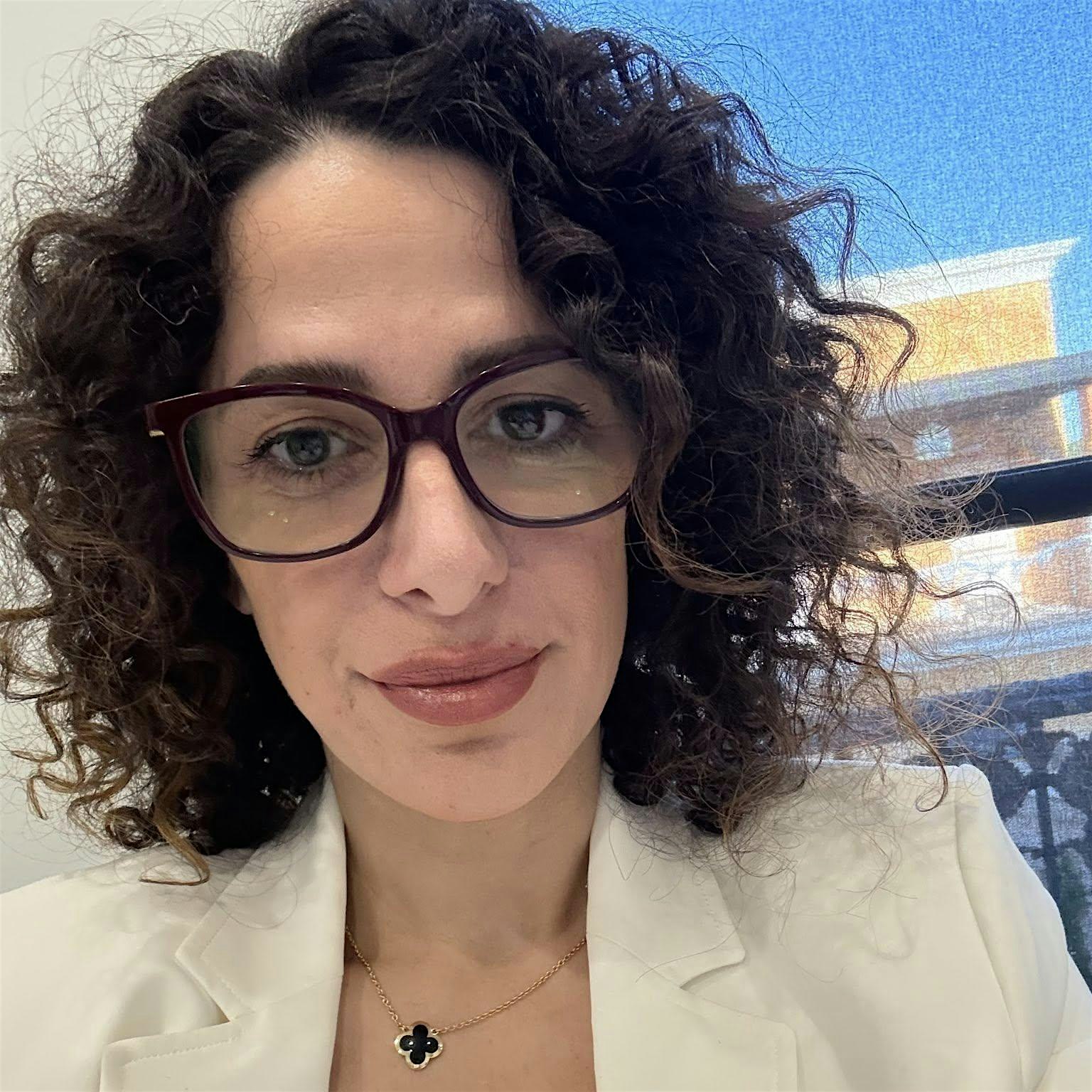 Dr. Mina Argyriou speaks at Las Vegas Networking and Sushi at Maxan Jazz 51